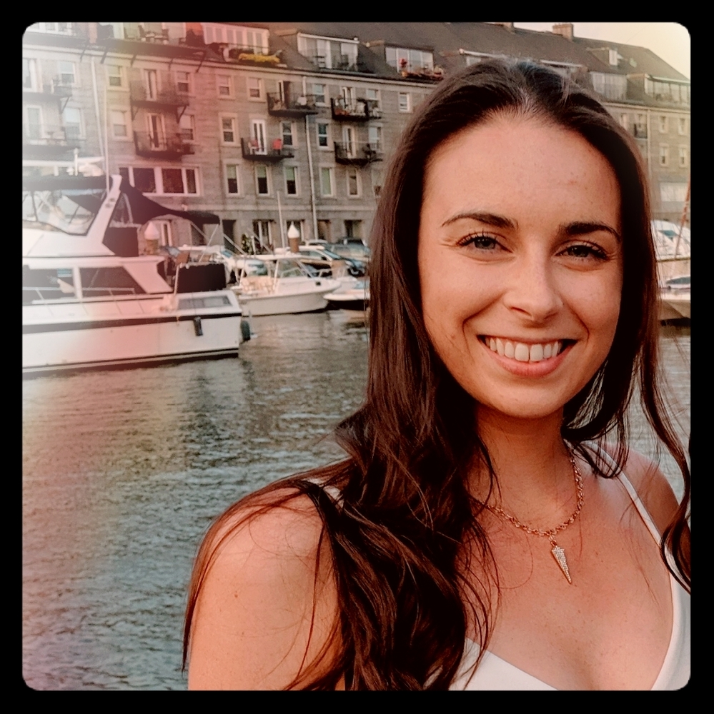 Meet your Posher, Lauren